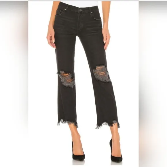 NWT Free People We The Free Maggie Mid Rise Straight Leg Crop Distressed Jeans