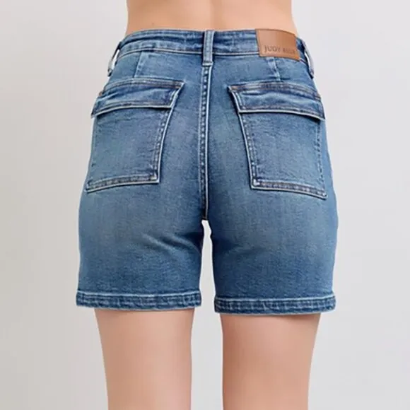 NWT Judy Blue High Rise Denim Shorts w Back Flap Pockets, Seam Detail, Stretch