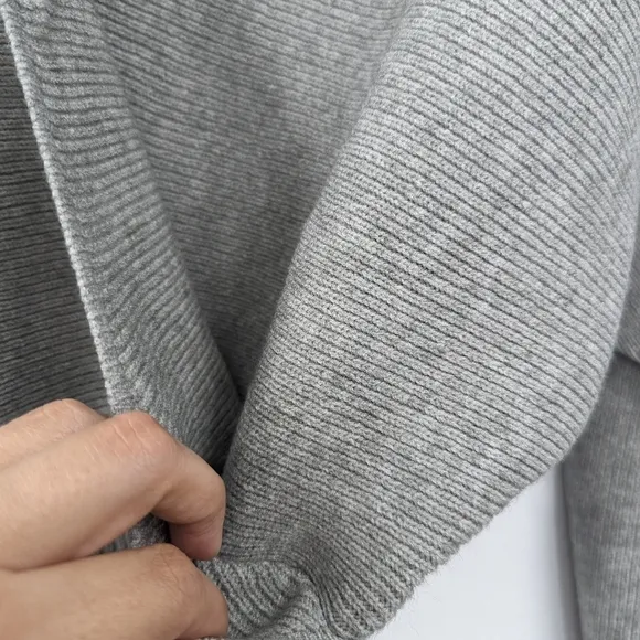 NWT LULU'S Faux Wrap Cropped Dolman Sweater