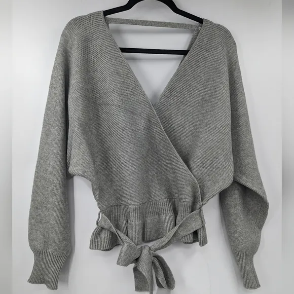 NWT LULU'S Faux Wrap Cropped Dolman Sweater