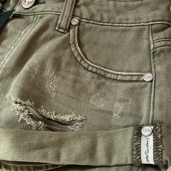 NWT One Teaspoon Bandits Low Waist Denim Shorts - Super Khaki size 23