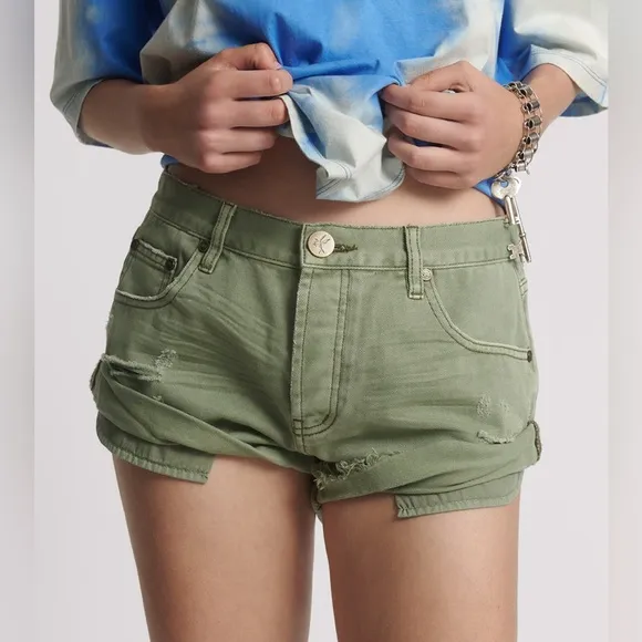 NWT One Teaspoon Bandits Low Waist Denim Shorts - Super Khaki size 23