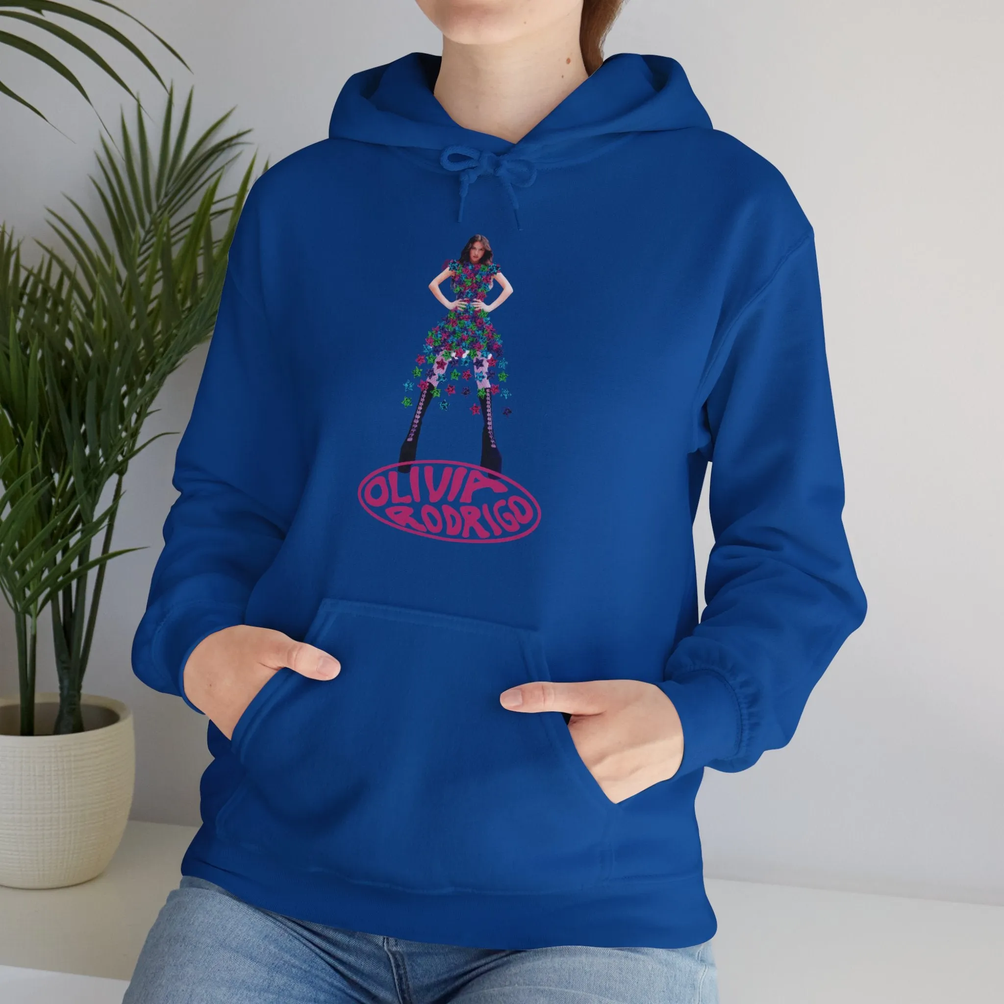 Olivia Rodrigo Hits Magazine Cover Unisex Heavy Blend Hooded Sweatshirt