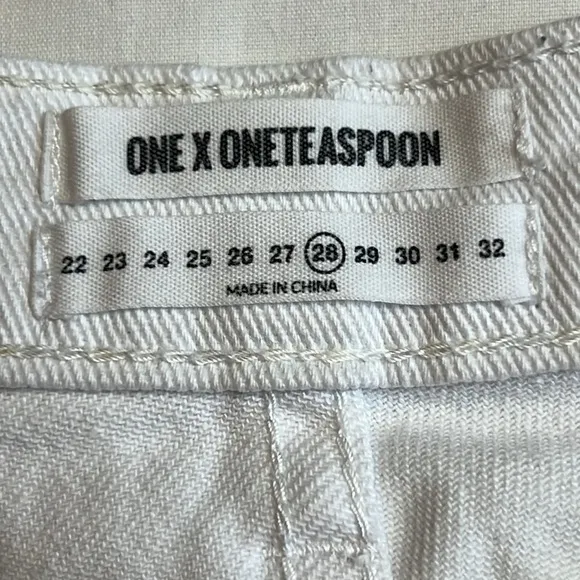 One Teaspoon LUXE WHITE MARINES Super Flared distressed, Jean’s SZ 28