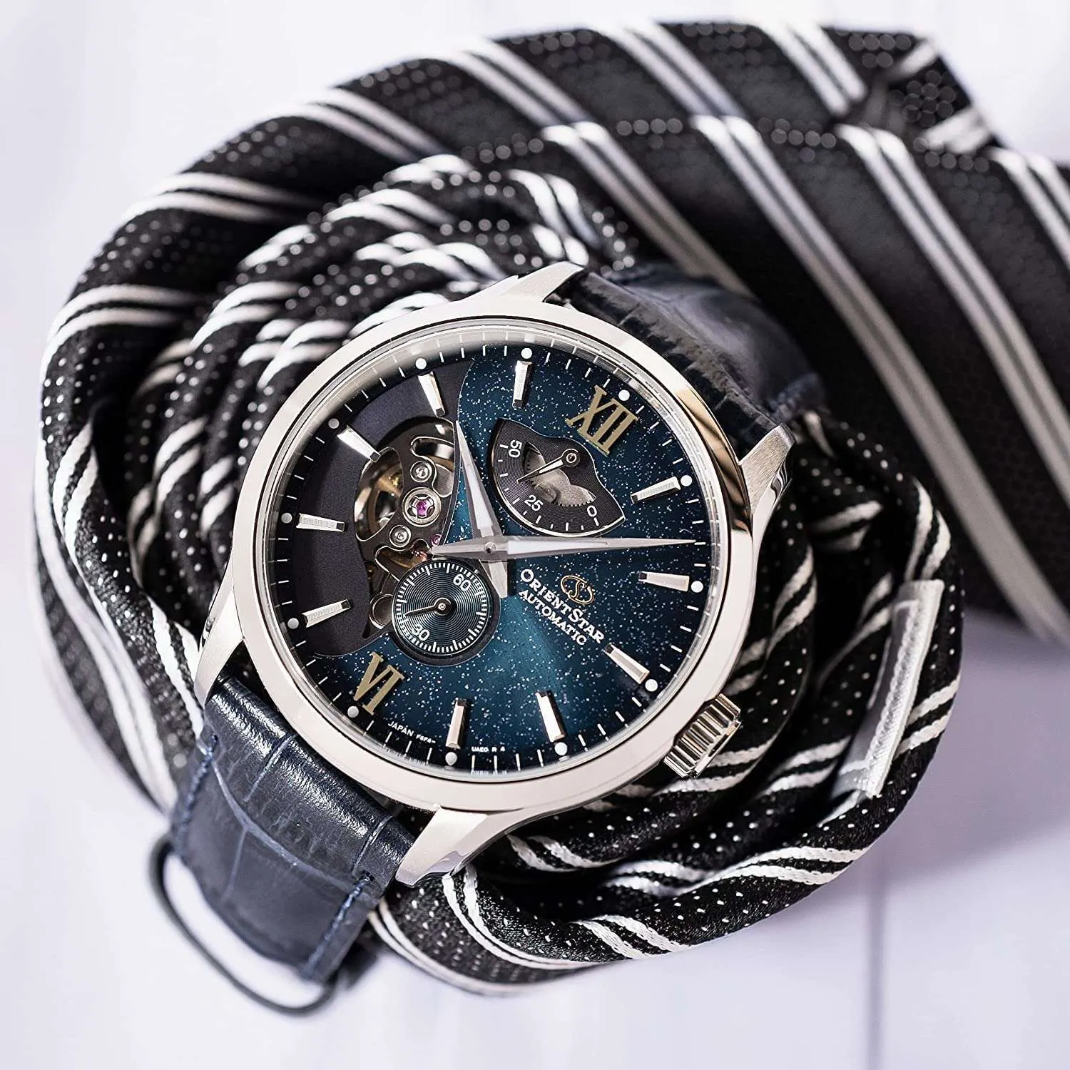 ORIENT STAR CONTEMPORARY COLLECTION LAYERED SKELETON MEN WATCH (700 LIMITED) RK-AV0B05E
