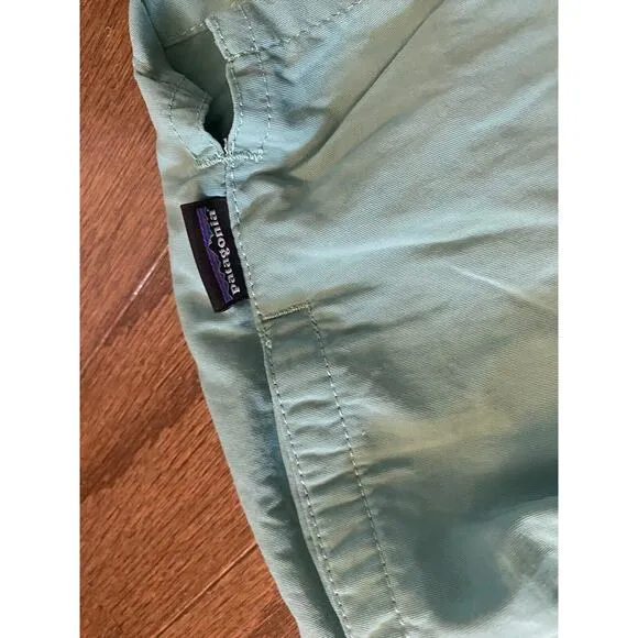 Patagonia Women's Barely Baggies Shorts Inseam 2 1/2&quot; Teal Sea Green XS Nylon