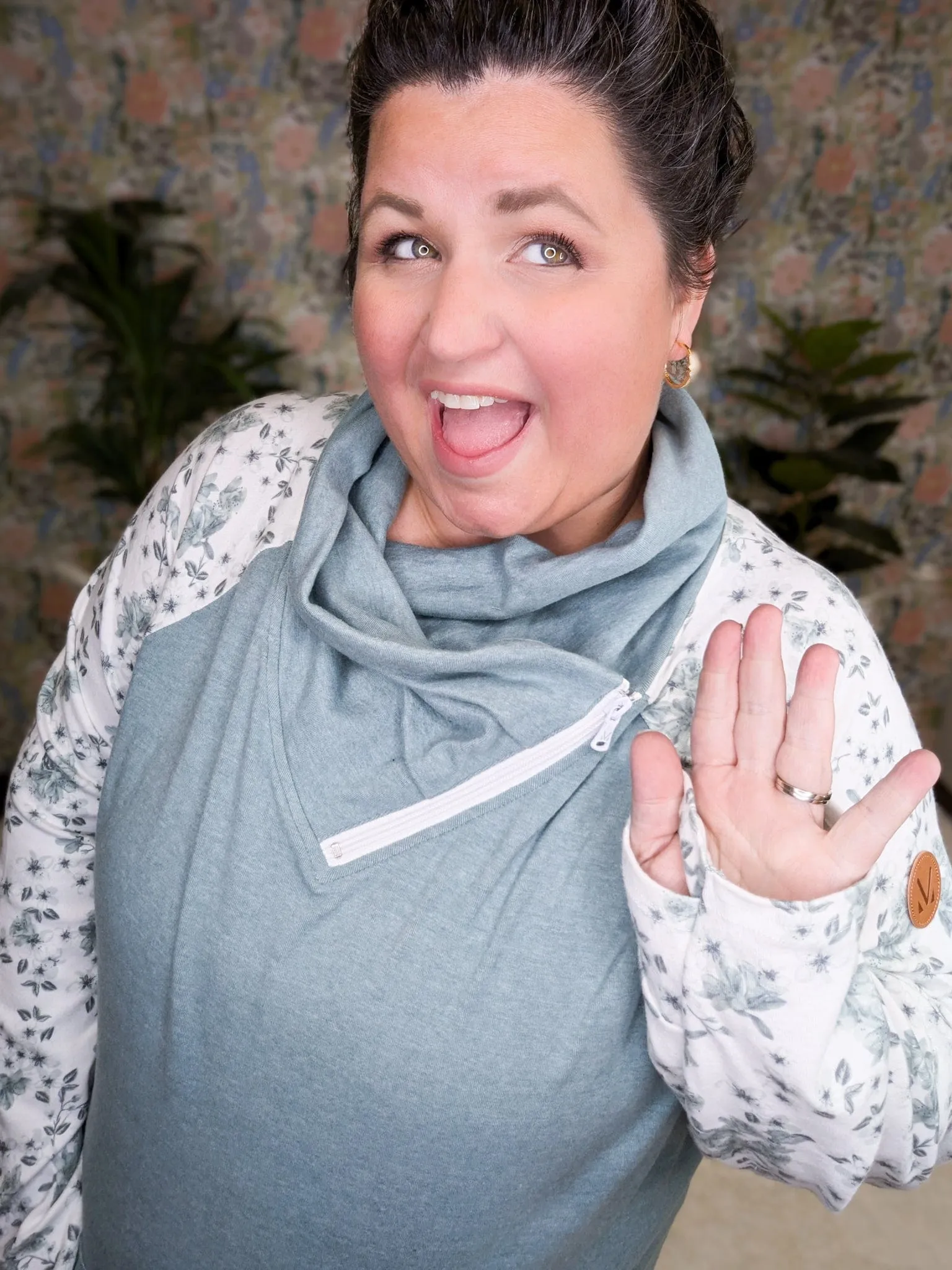 PHC- Sage   Ivory Floral Triple Stretch Zipcowl
