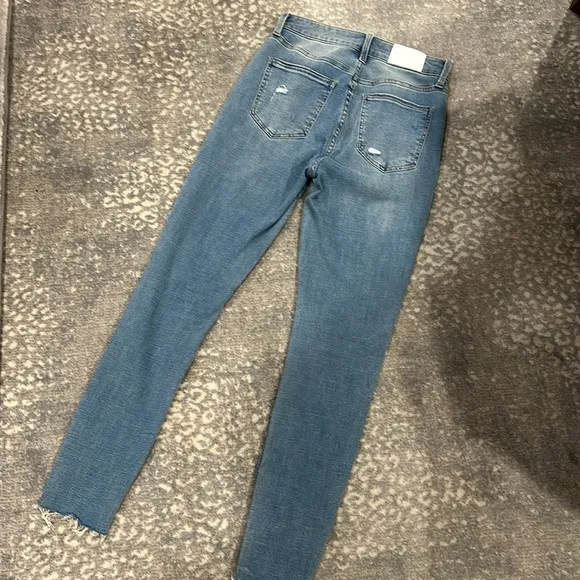PISTOLA DISTRESSED HIGH WAIST SKINNY JEANS SIZE 27