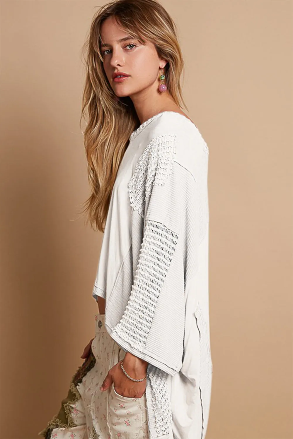 POL High-Low Contrast V-Neck Top