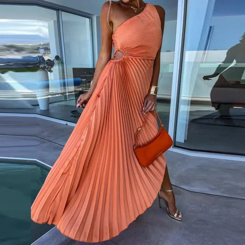 Quinn - Sculpted Pleats Maxi Dress