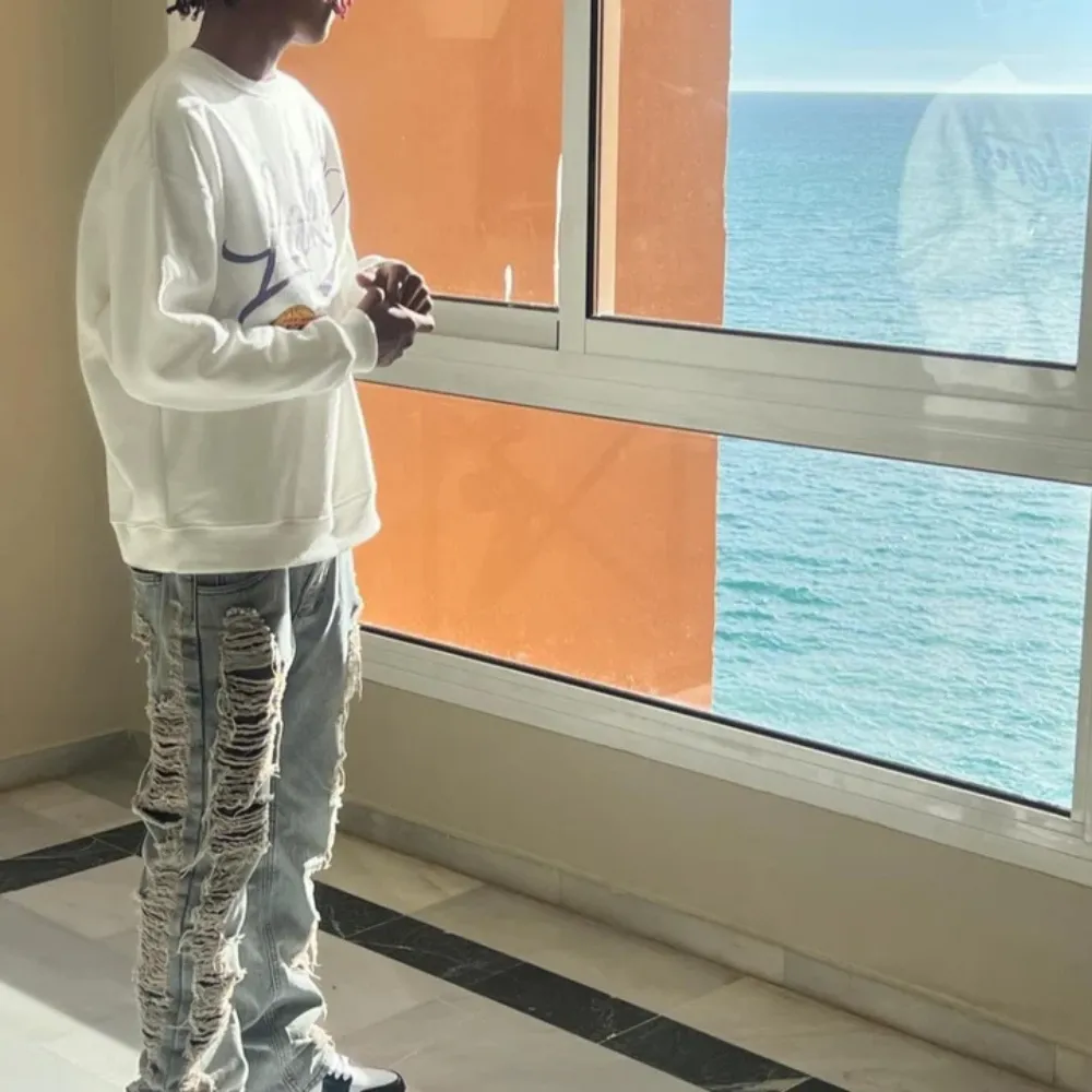"Street Side Ripped Straight" Jeans