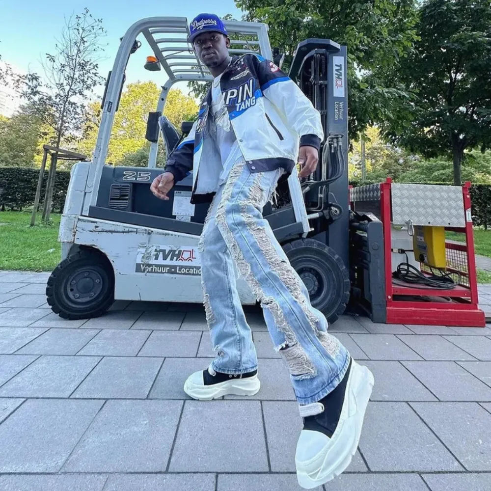 "Street Side Ripped Straight" Jeans