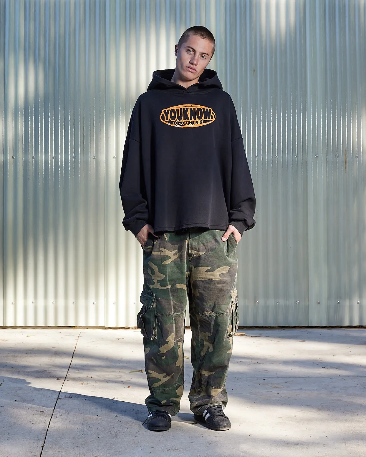 RAW HEM HOODIE | Black