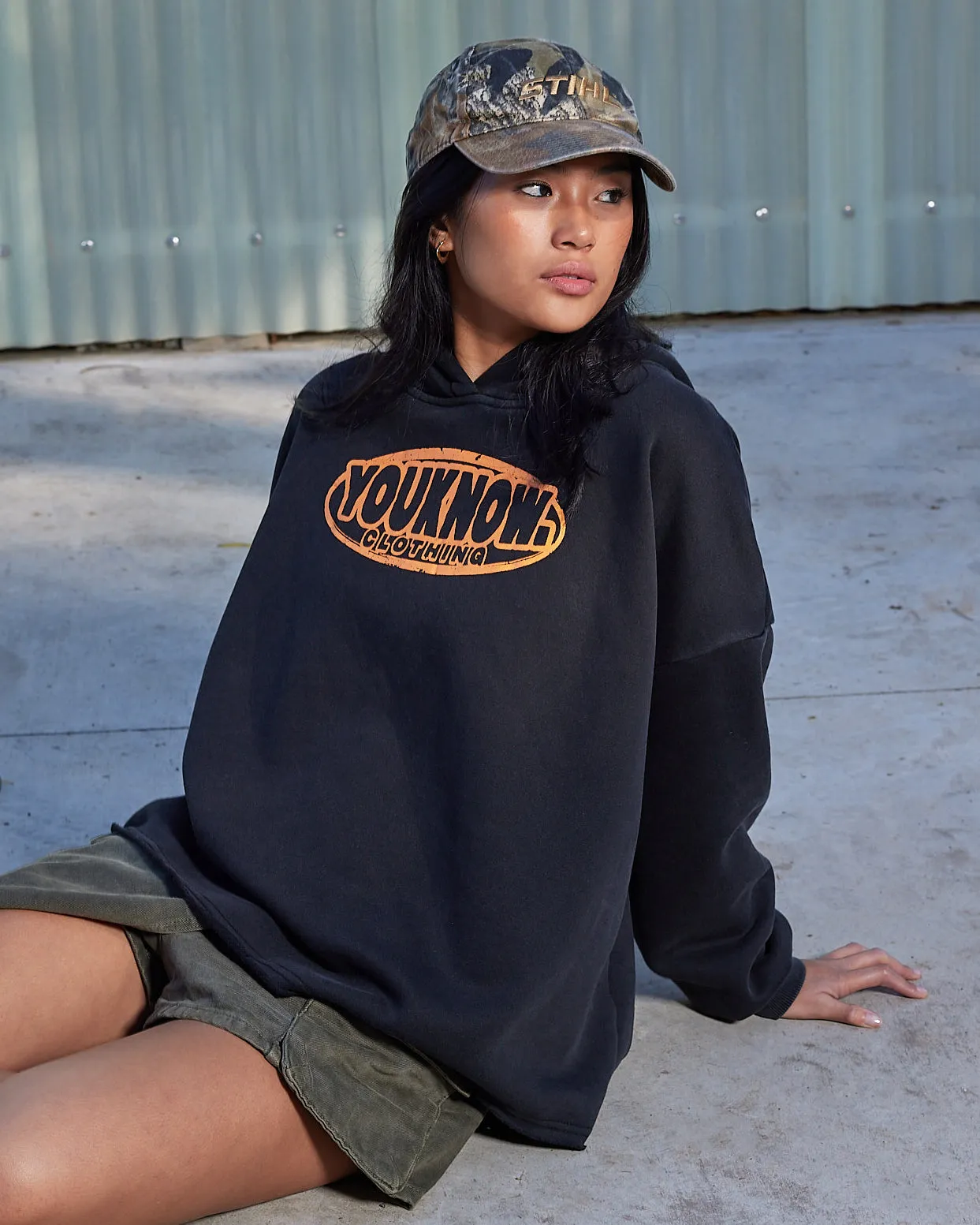 RAW HEM HOODIE | Black