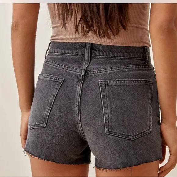Reformation Charlie High Rise Jean Short in Havana Charcoal grey size 25
