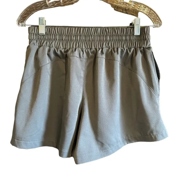 Savvi Woman's Gray Lightweight High Low Taylor Shorts, Size SM