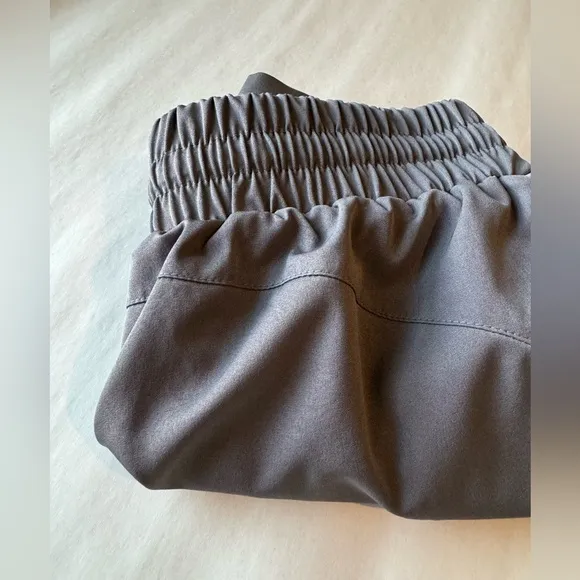 Savvi Woman's Gray Lightweight High Low Taylor Shorts, Size SM