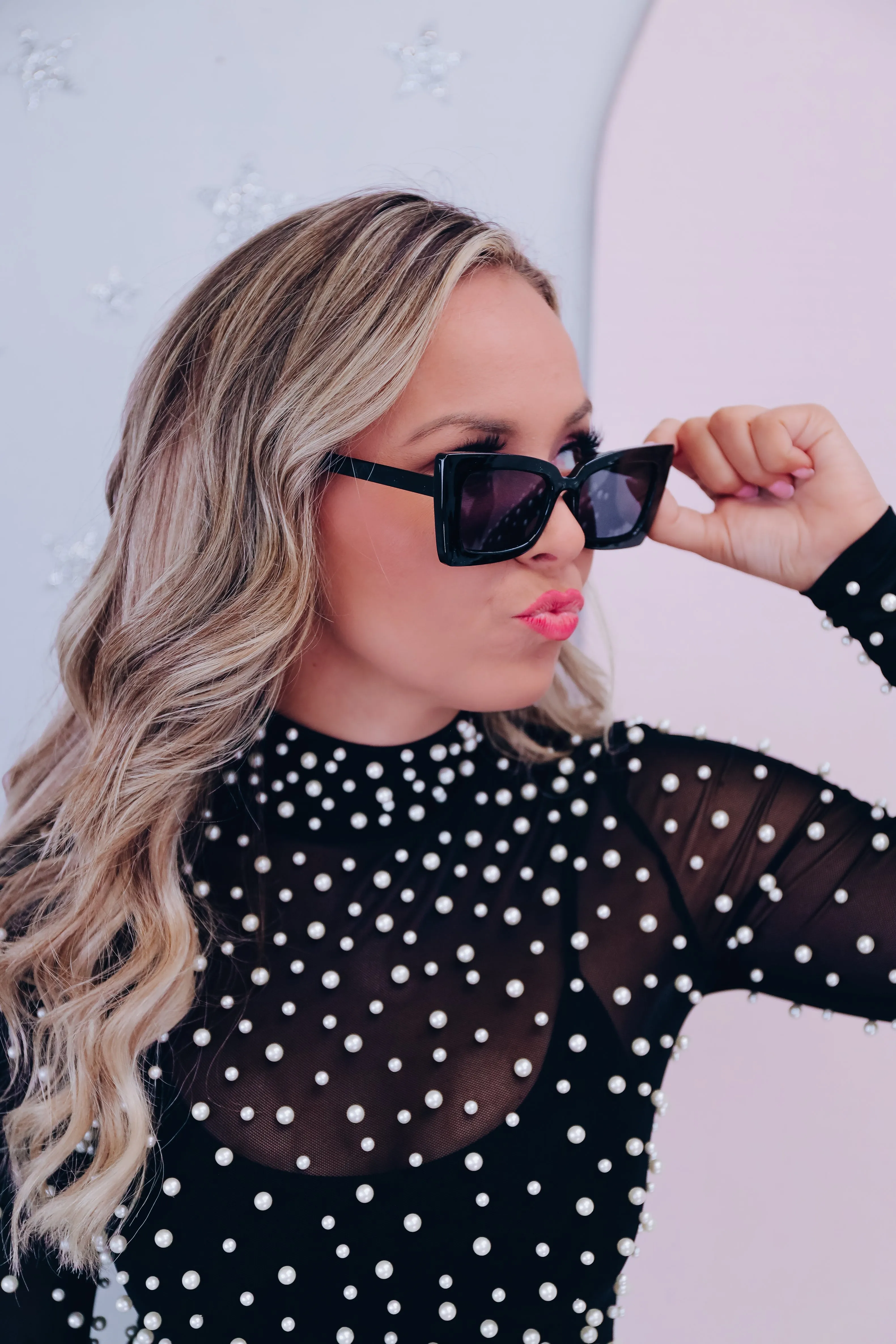 Sharp Retro Sunglasses - Black