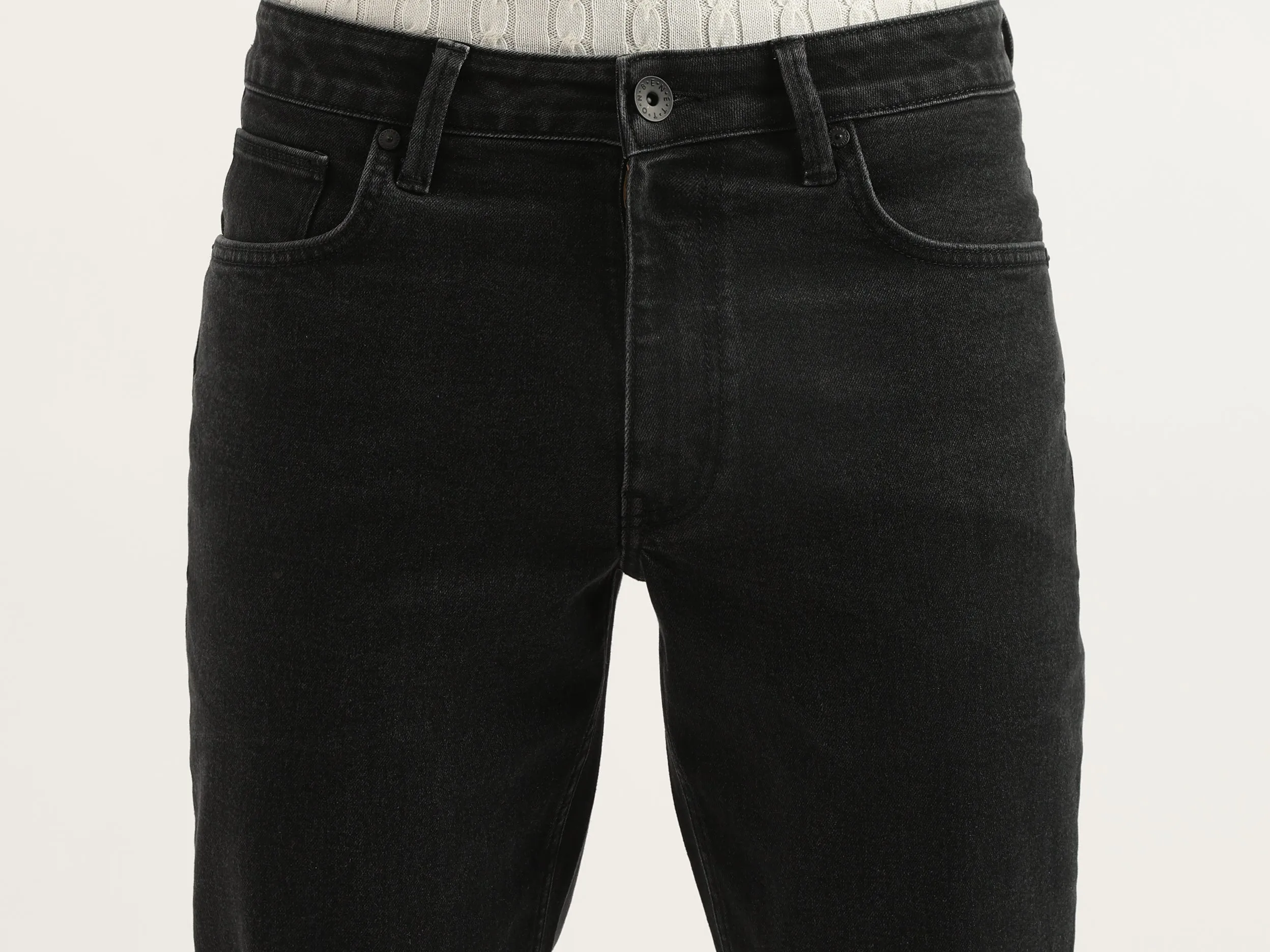 Solid Tapered Fit Jeans