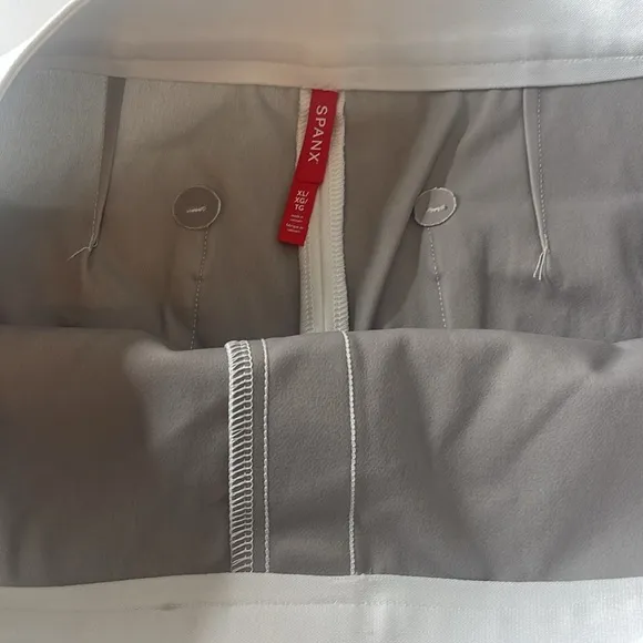 SPANX On-the-Go 6” Shorts with Ultimate Opacity Technology White Shorts XL