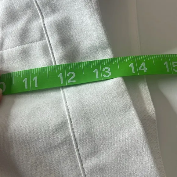 SPANX On-the-Go 6” Shorts with Ultimate Opacity Technology White Shorts XL