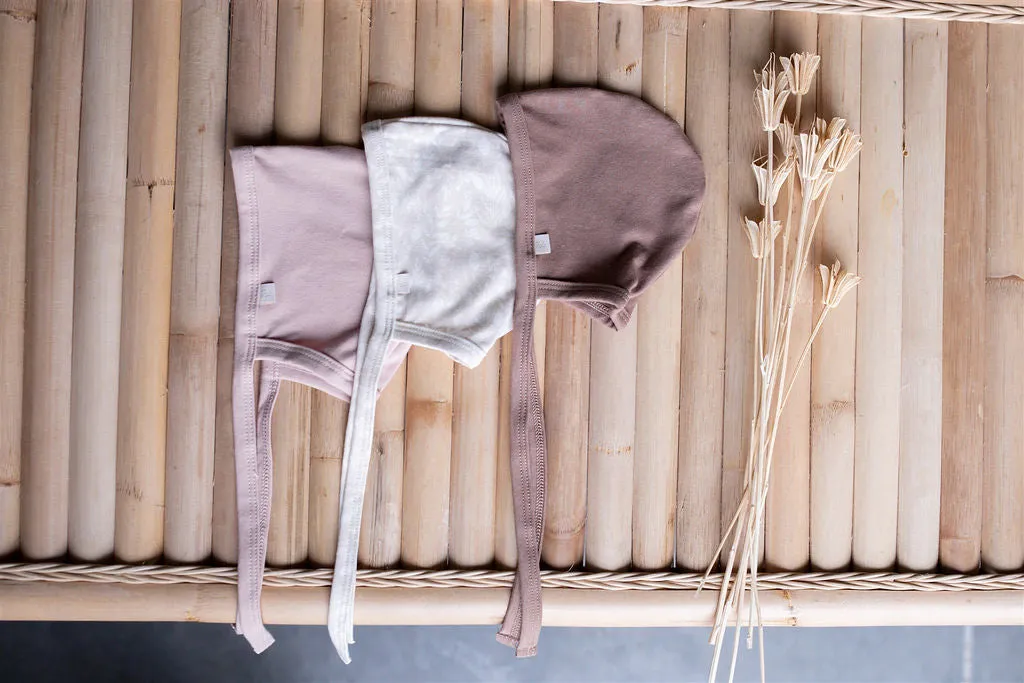 Travelers:  Infant Bonnet