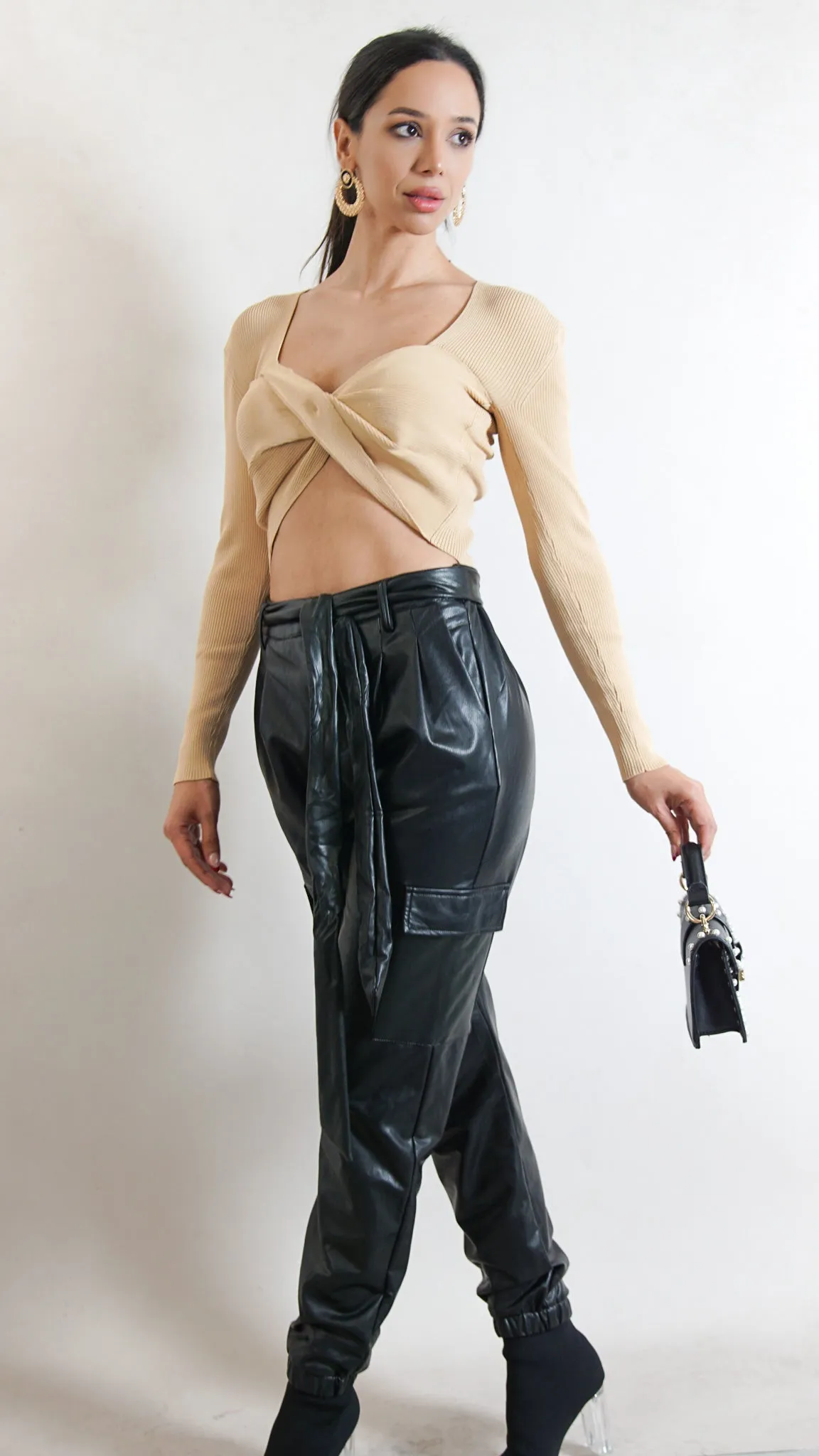 Vesma Longsleeve Midriff Top