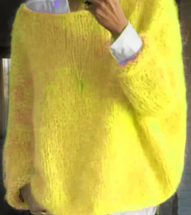 Women's Oversized Knit Sweater: Soft & Cozy