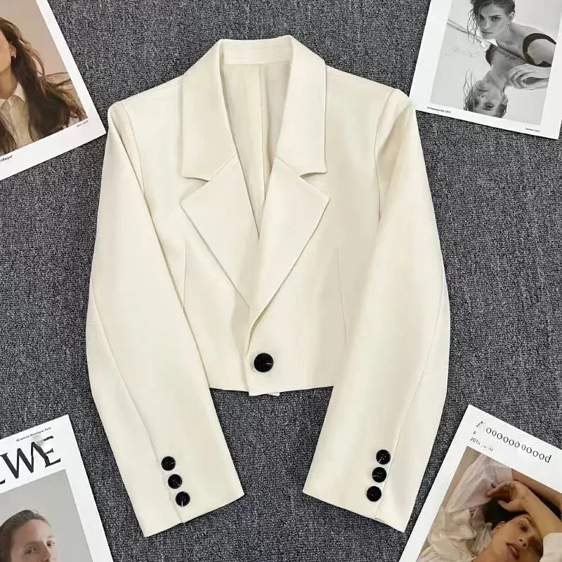 Women's short blazer with button placket and long sleeves - Stylish design for modern women