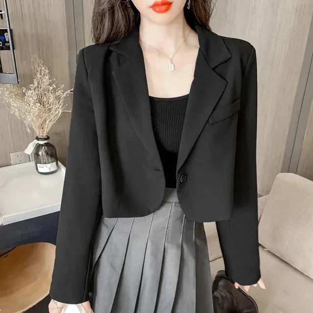 Women's short blazer with button placket and long sleeves - Stylish design for modern women