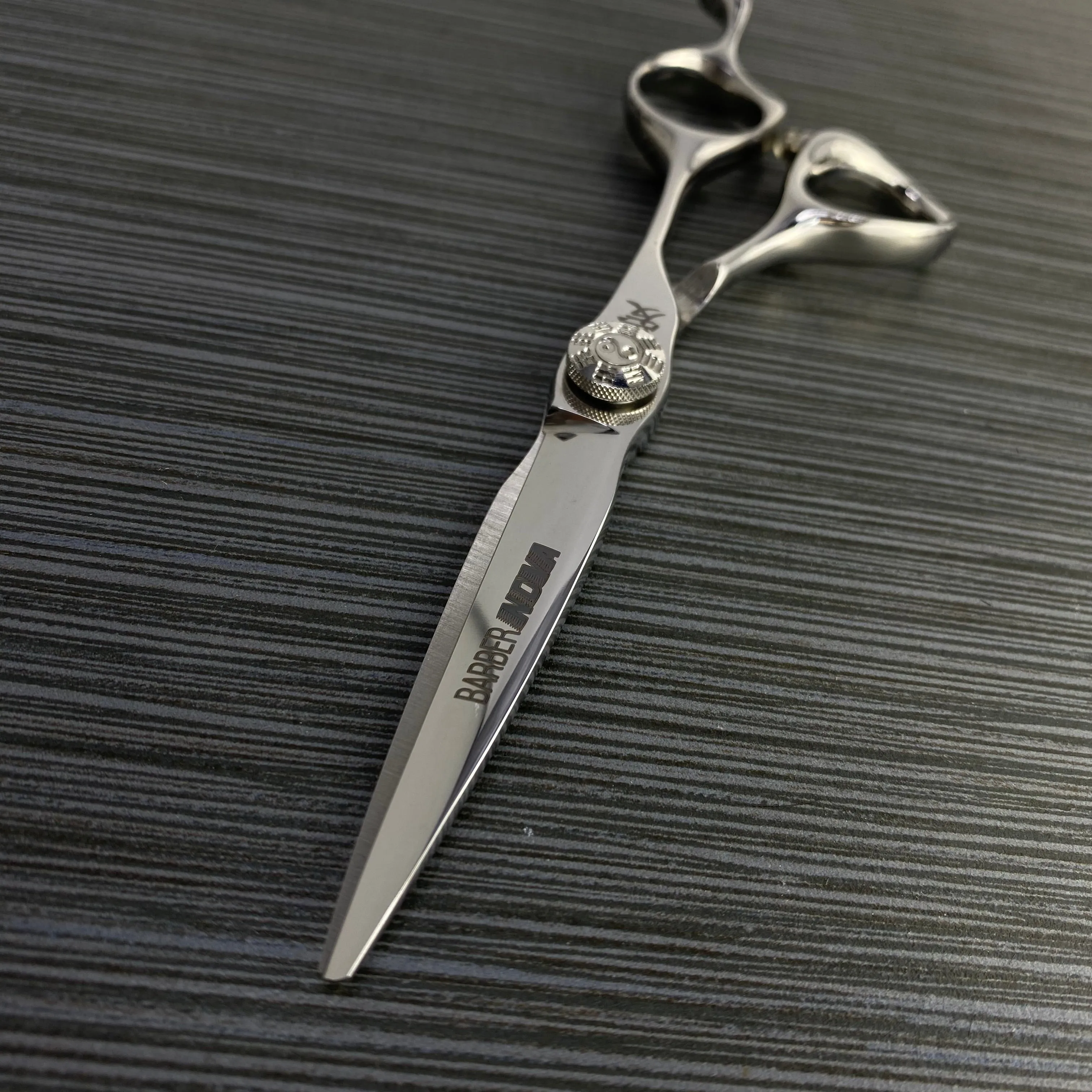 Yin & Yang Nova Silver Japanese 6 Inch Styling Shear